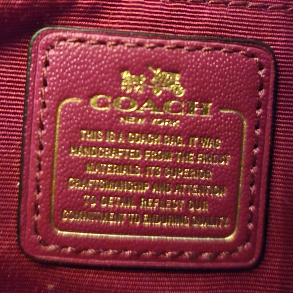 COACH Blacke Bubble Leather small cross/clutch bag - Picture 11 of 12